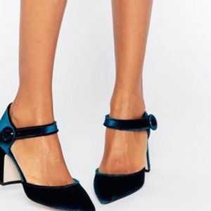 ASOS velvet heel size 9